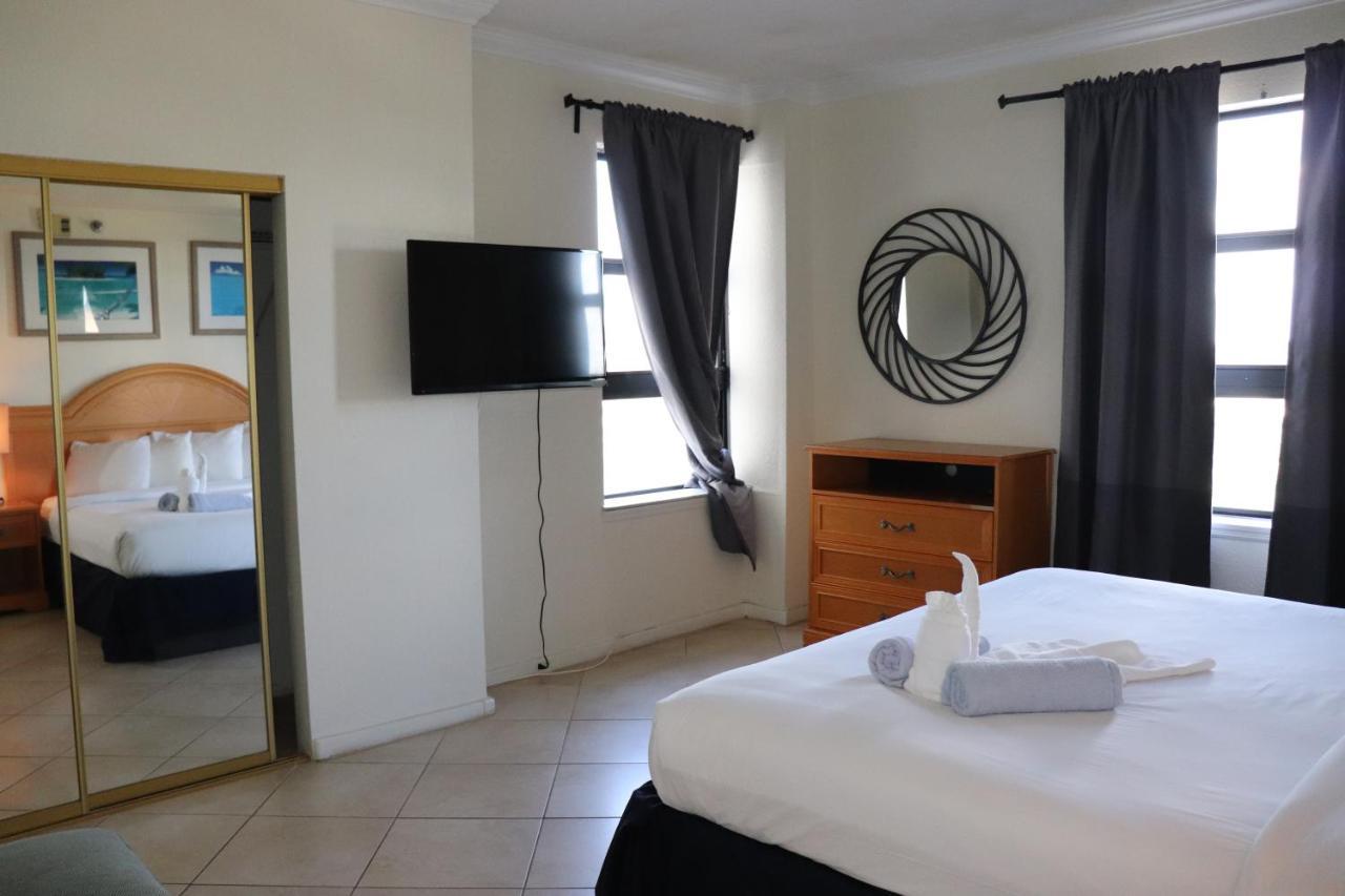 On Hollywood Beach - Affordable Two Bedrooms Sleeps 6 With Two Bathrooms Dania Beach Exterior photo